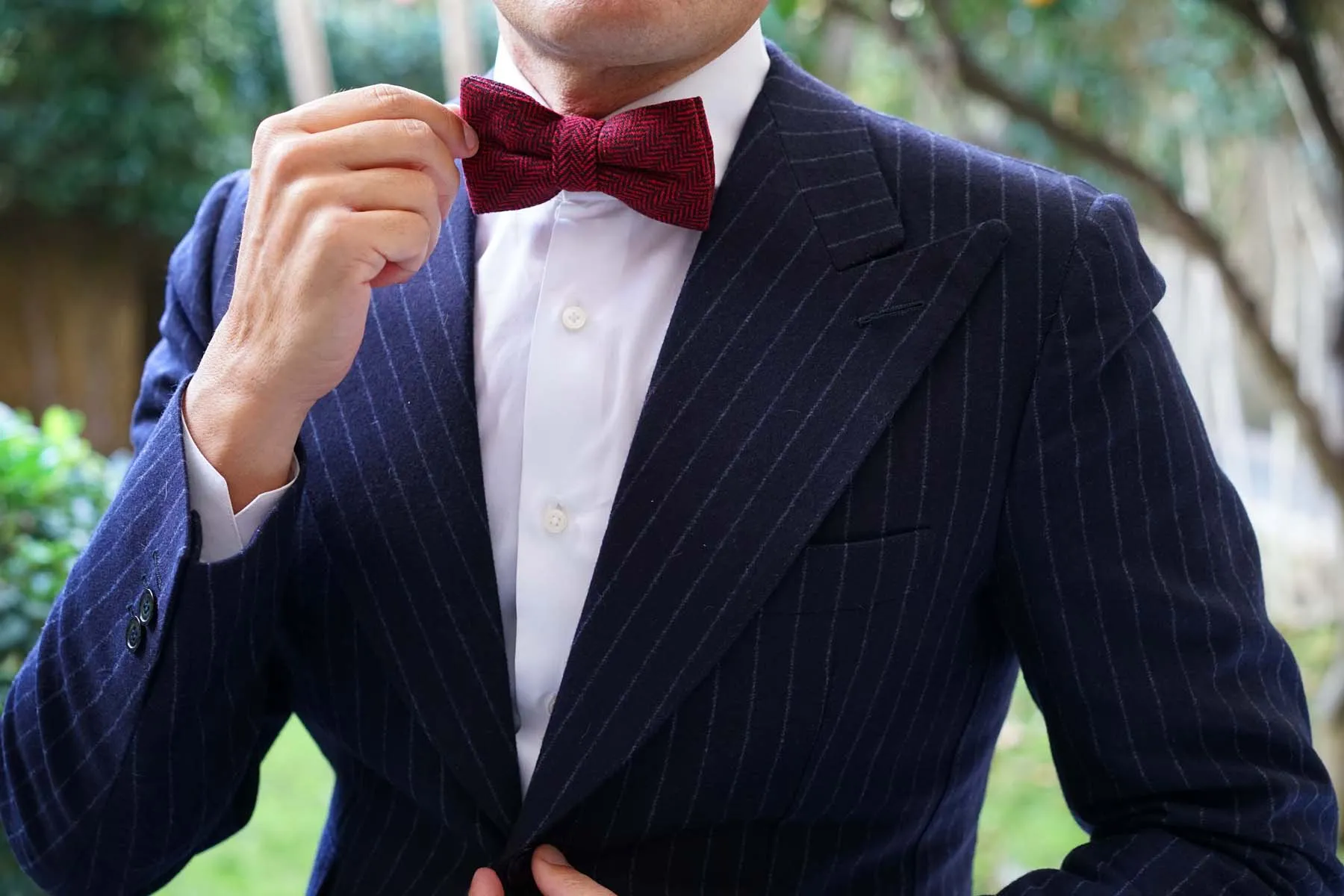 Black & Red Herringbone Wool Bow Tie