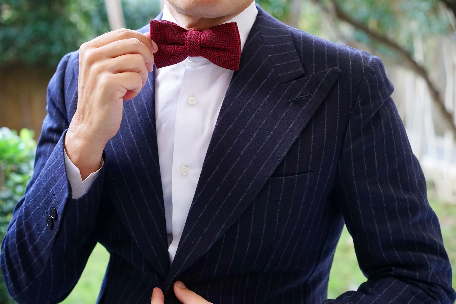 Black & Red Herringbone Wool Bow Tie