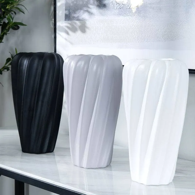 Grey Matte Paint Vase - 14.8 x 29cm