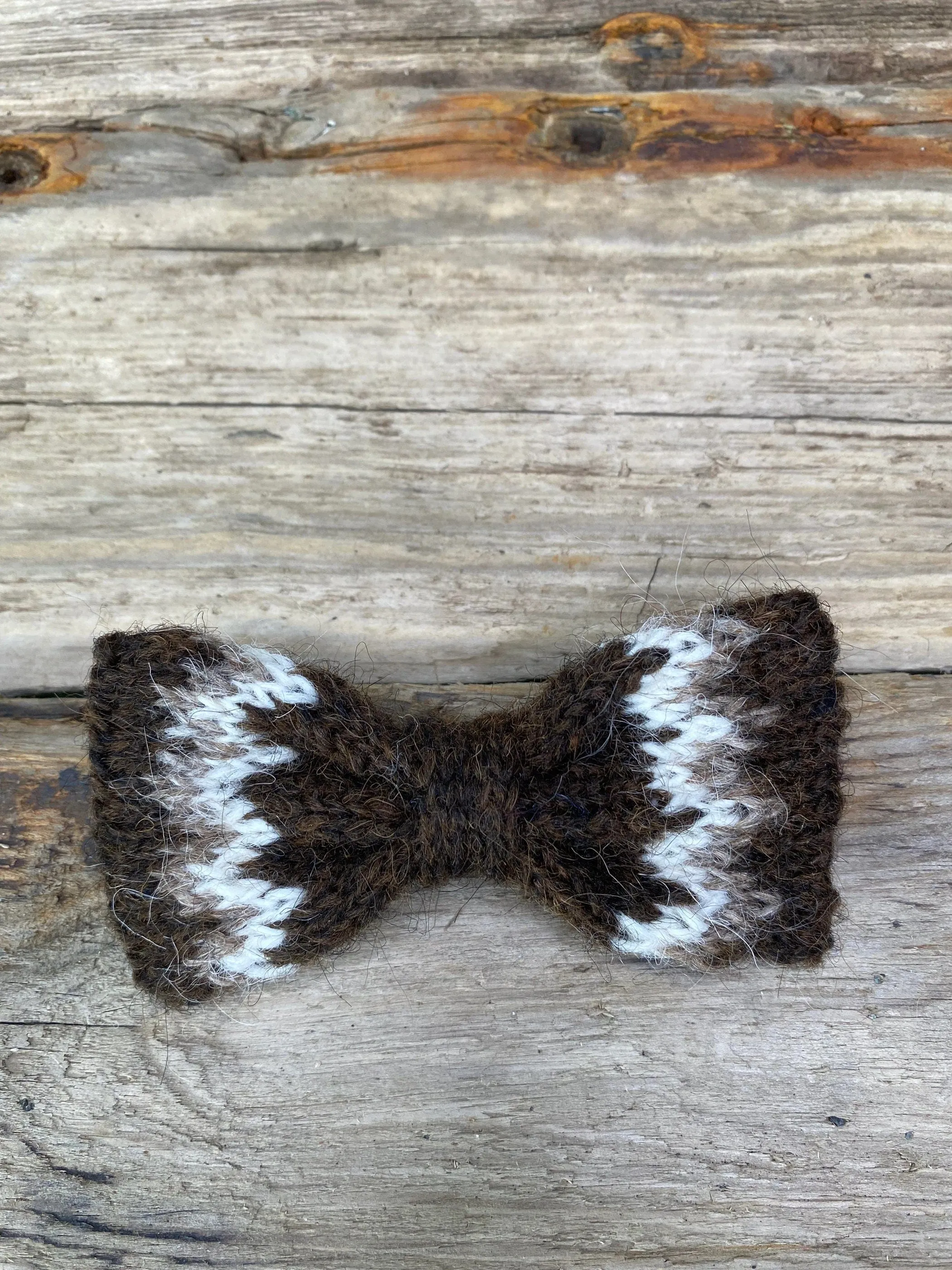 Knitted Wool Bow Tie - Greyish