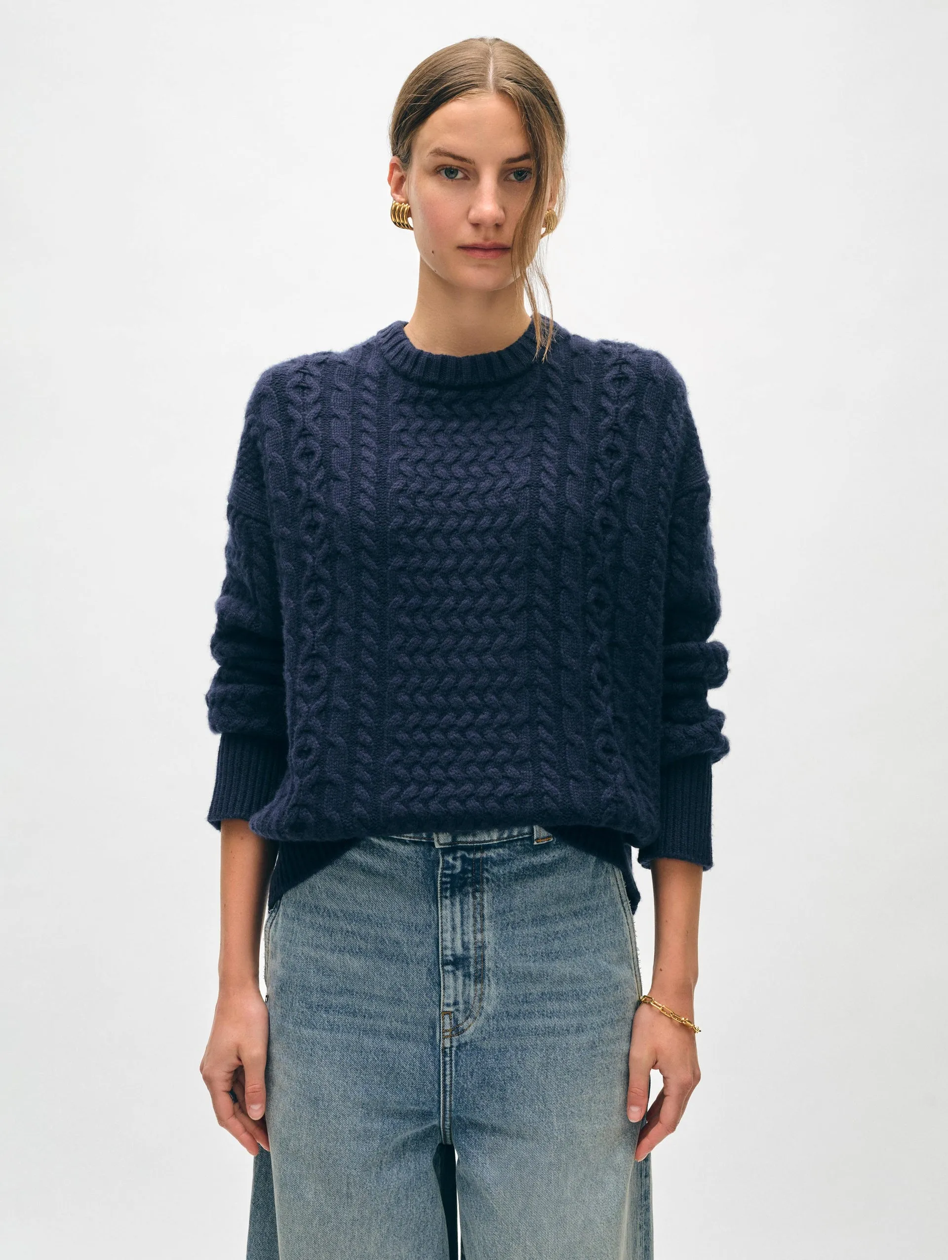 White   Warren - Merino Cashmere Cable Crewneck in Navy